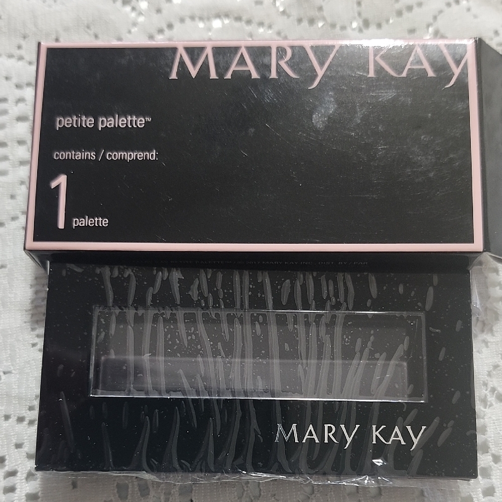 Mary Kay Petite Palette - Black